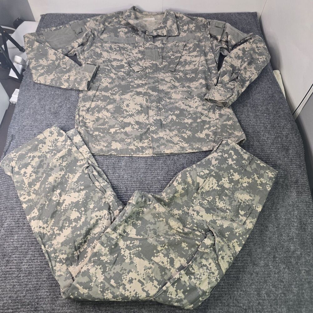 US Army ACU Combat Uniform Set Small Regular UCP Digital Camo Shirt & Pants
